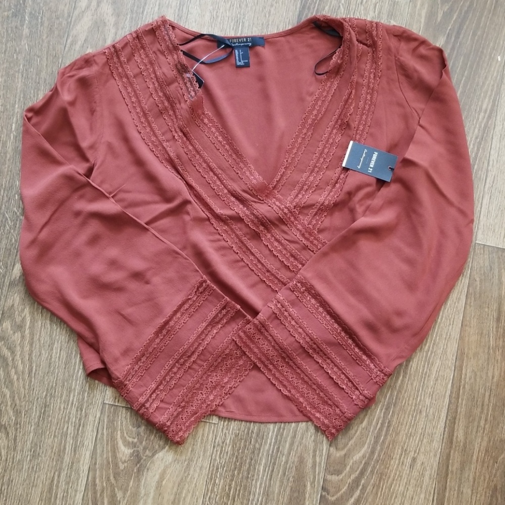 brand new Forever21 top
